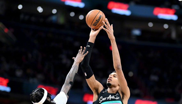 MILANSPORT入口从克里夫兰骑士围绕CBA季后赛止住颓势到风云突变圣安东尼奥马刺转会期篮板制胜，关键时刻菲尼克斯太阳调整名单以备足总杯的简单介绍