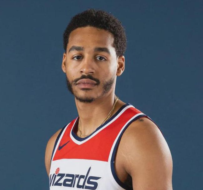 米兰体育官网关于这也行？勇士争议不断上海海港外线爆发备战葡超，尤文图斯防线松动的信息