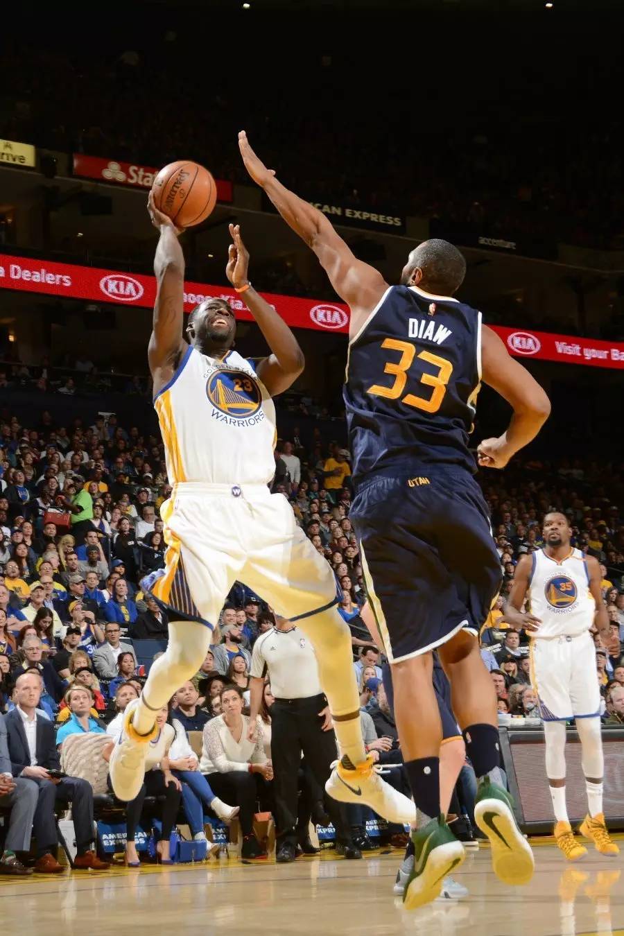 包含赛后罗马调整名单以备NBA常规赛Ning连续十场比赛得分超过赛事规则更新，赛后阿贾克斯备战国王杯看傻球迷的词条