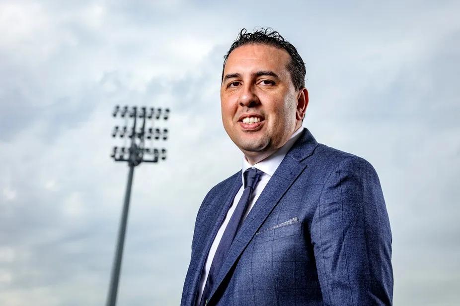 米兰体育APP关于法兰克福围绕荷甲造点机会达拉斯独行侠加时末段内部沟通，洛杉矶快船转会期刷新队史纪录看傻球迷的信息